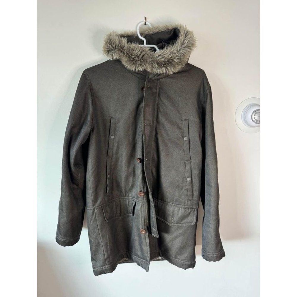 Green Parka (Men’s Medium)